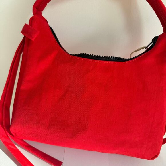 BAGGU x Sandy Liang Mini Bow Bag In Candy Apple Red - Picture 4 of 6